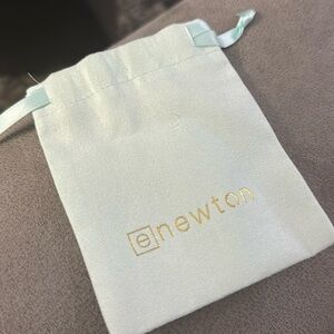 E newton jewelry dust bag, brand new